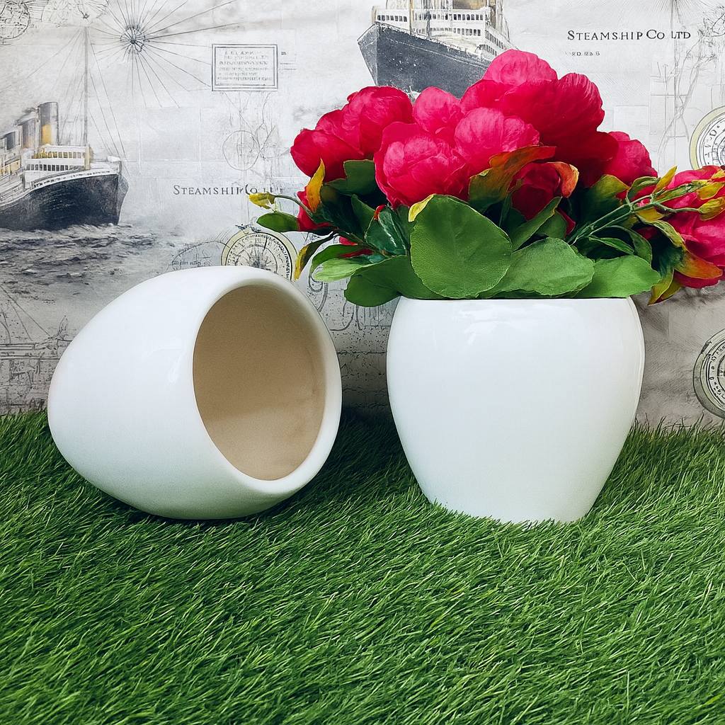 Small Apple Design Pot