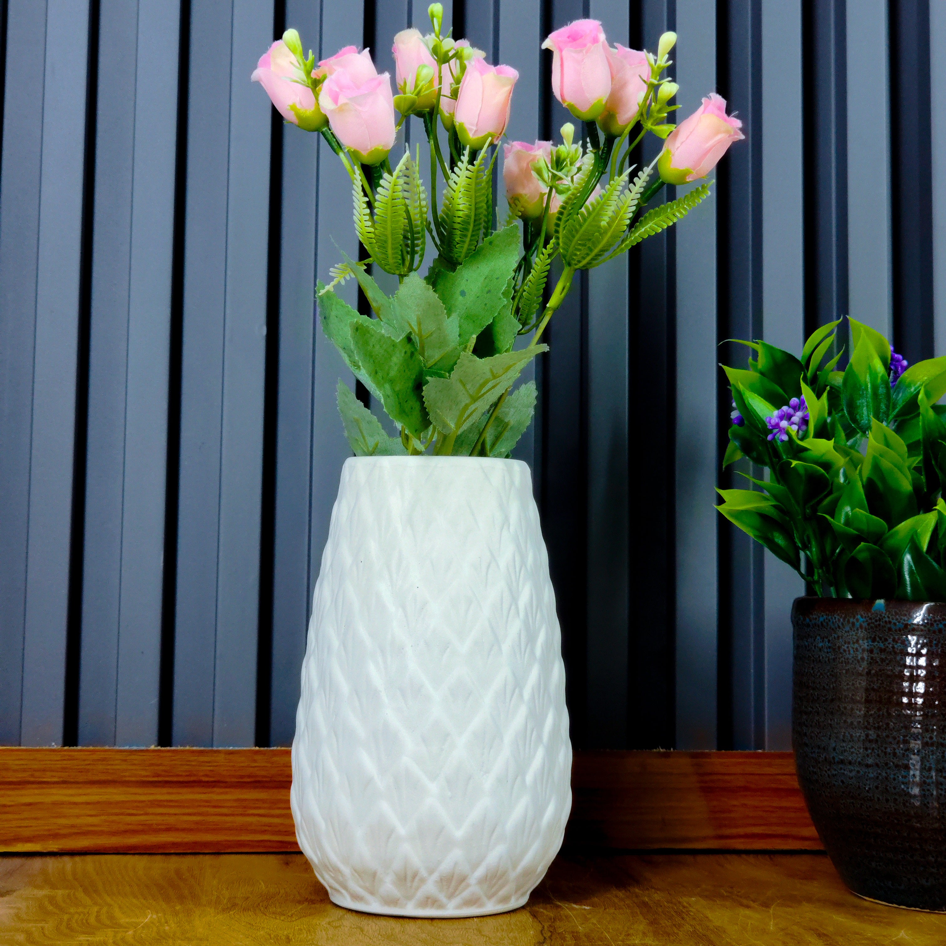 Stylish Ceramic Vase for Artificial Flowers – Decorative Accent for Living Room & Bedroom