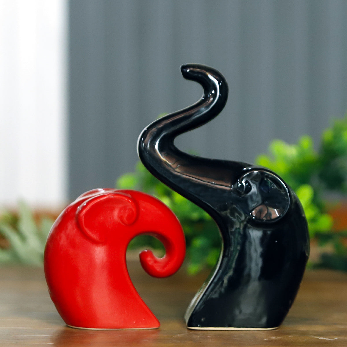 Creation Elephant Family Showpiece Stylish Ceramic Decorative Figurine – Perfect Centerpiece for Living Room, Bedroom & Office